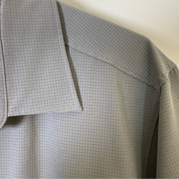 Vertx Flagstaff Tactical Short Sleeve Button Up Shirt NWT Size Medium - Picture 11 of 11